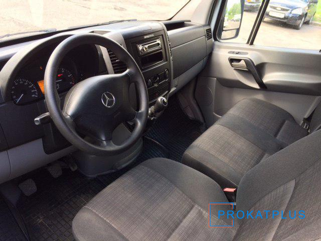 mercedes-sprinter-2